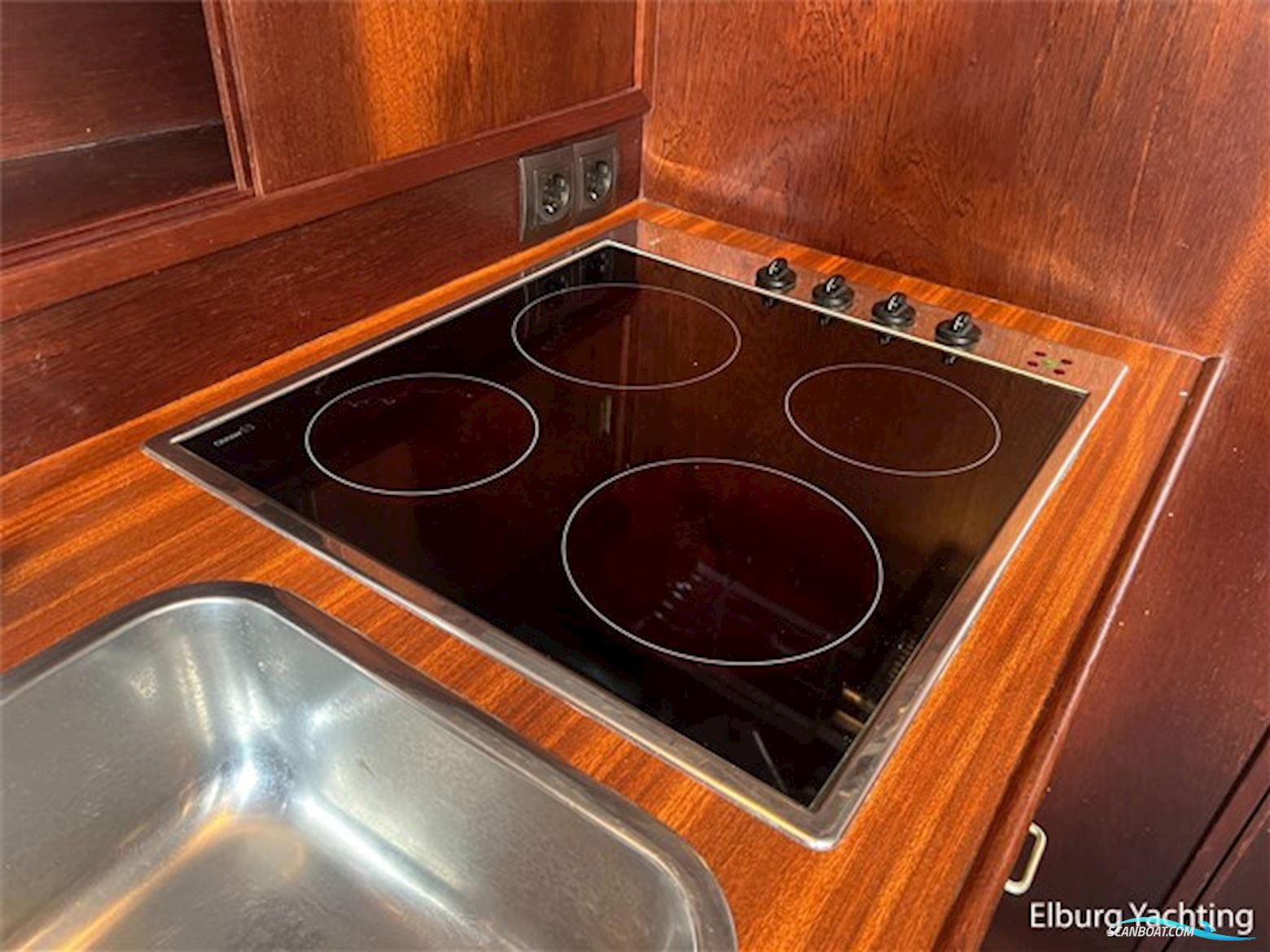 Super Van Craft 13.80