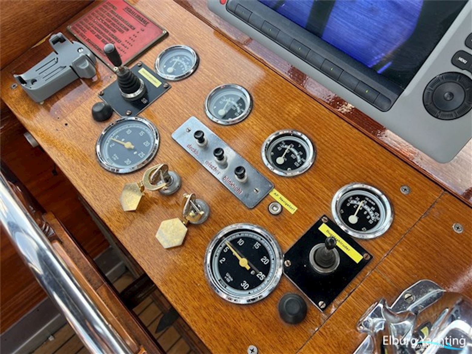 Super Van Craft 13.80