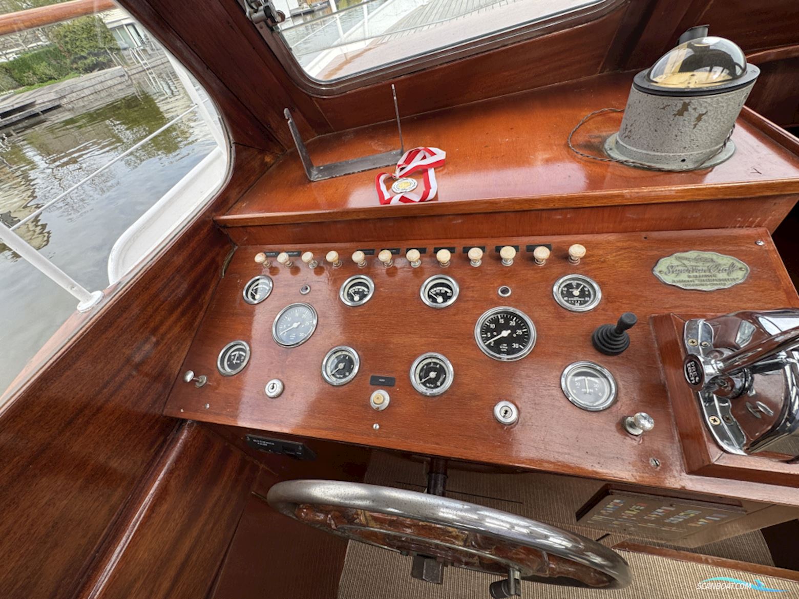 Super Van Craft 13,80