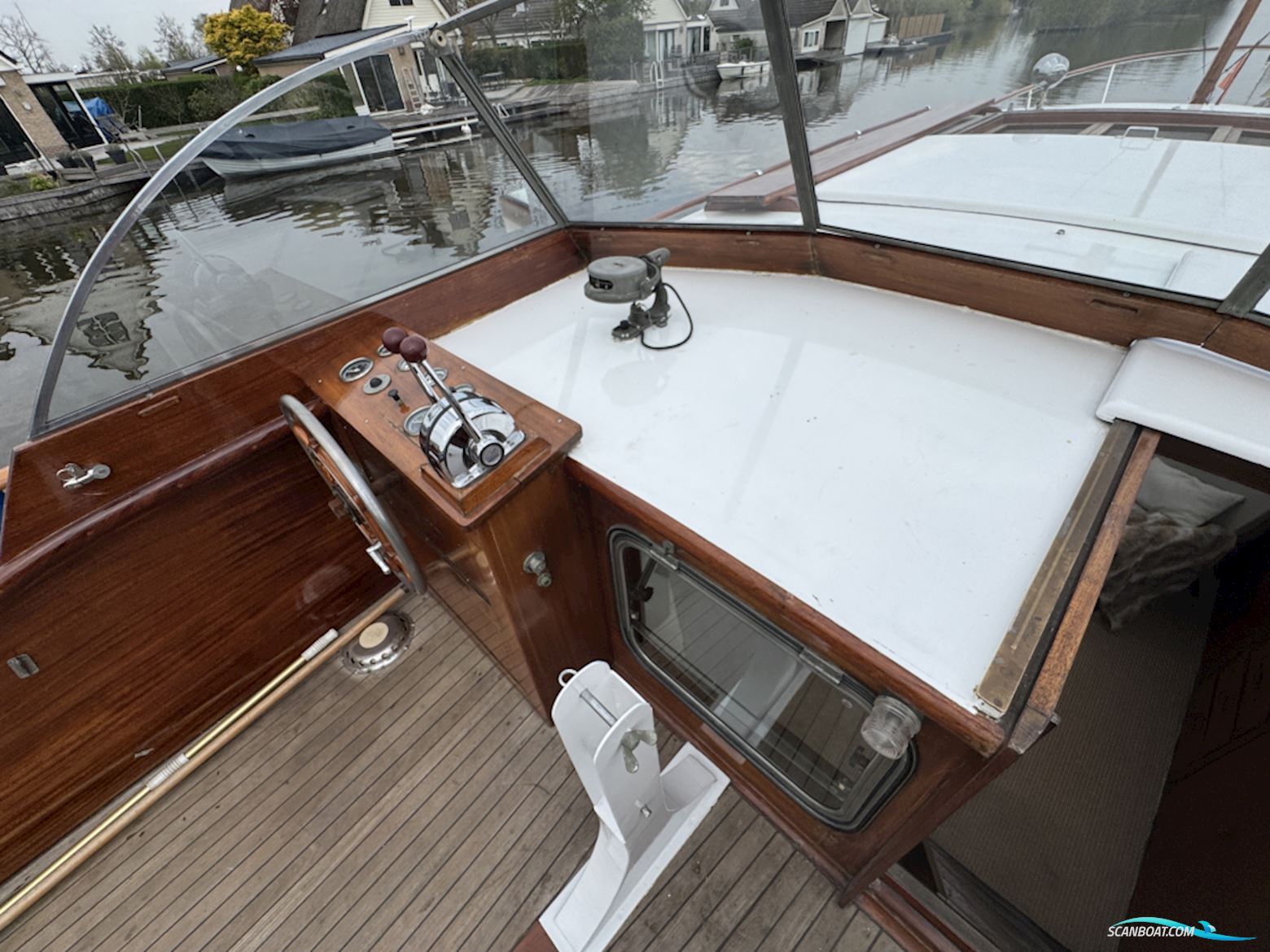 Super Van Craft 13,80