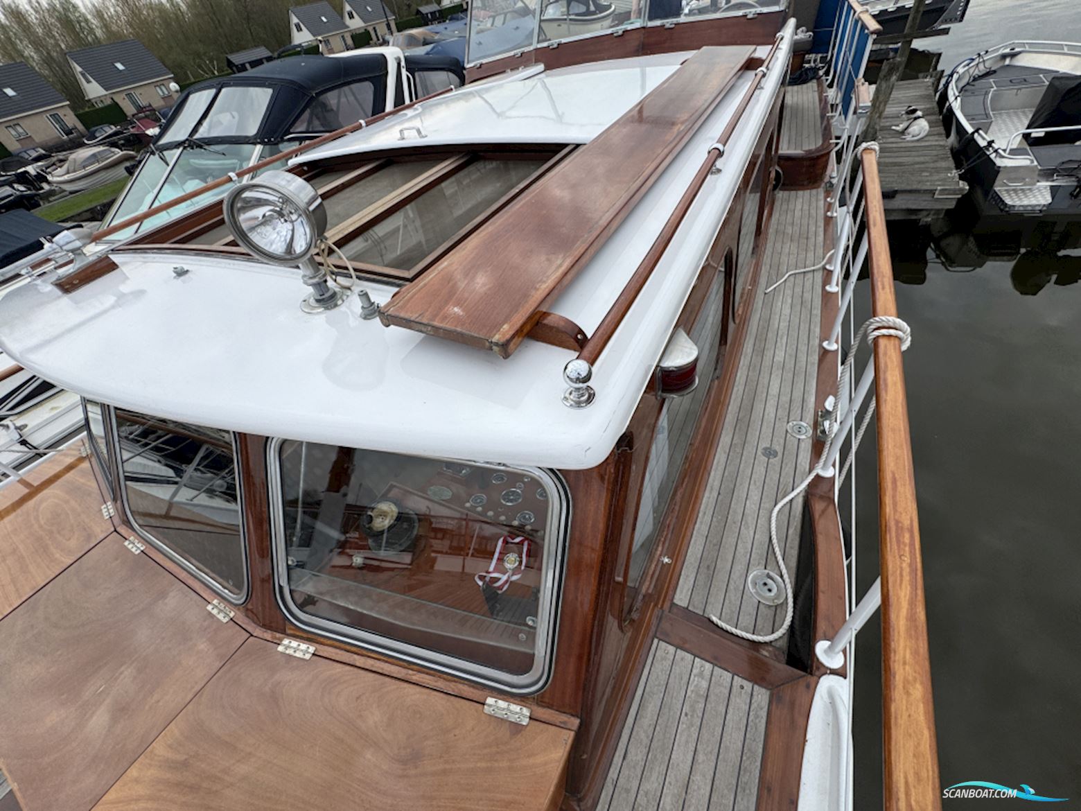 Super Van Craft 13,80