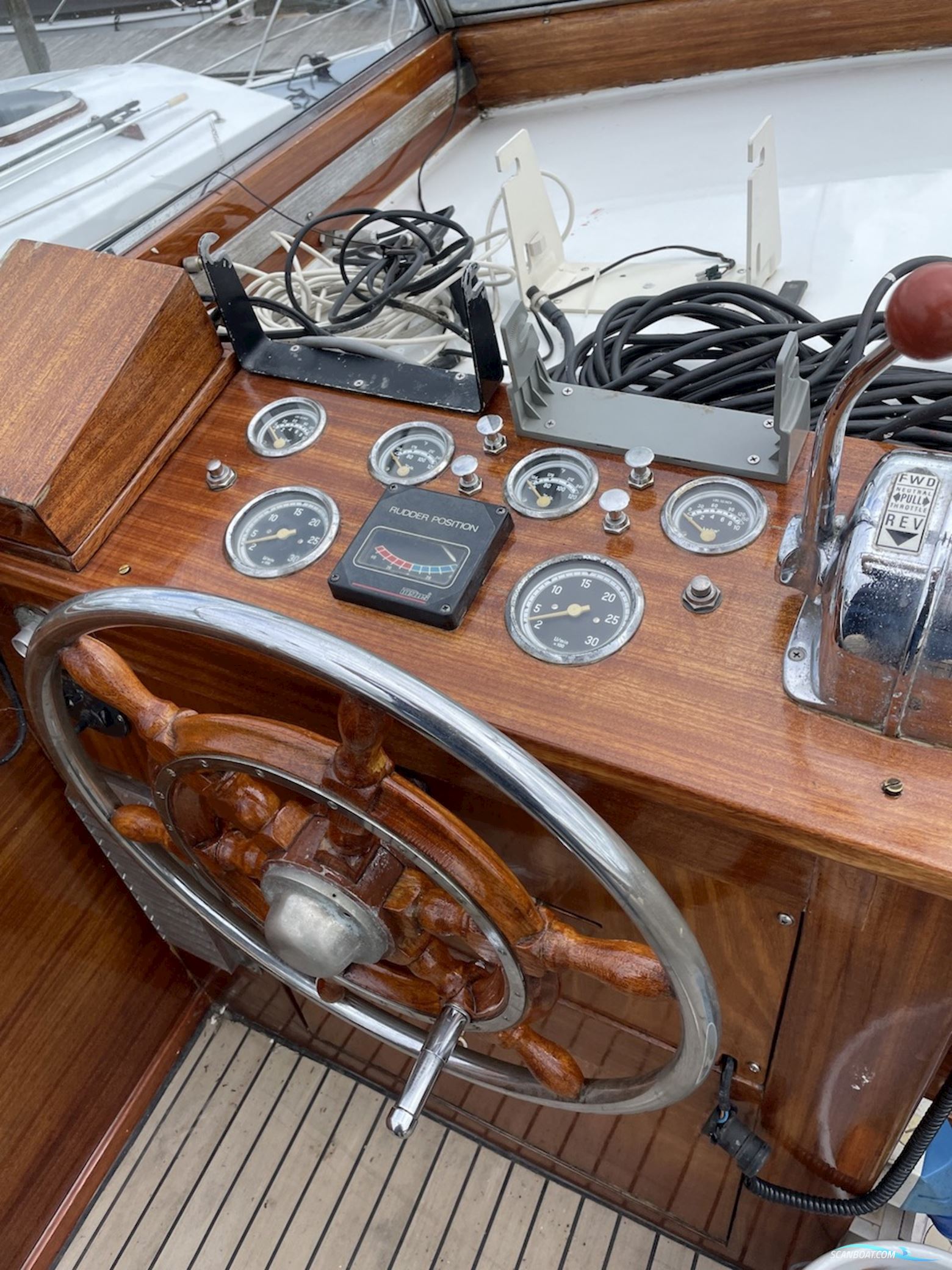 Super Van Craft 1400