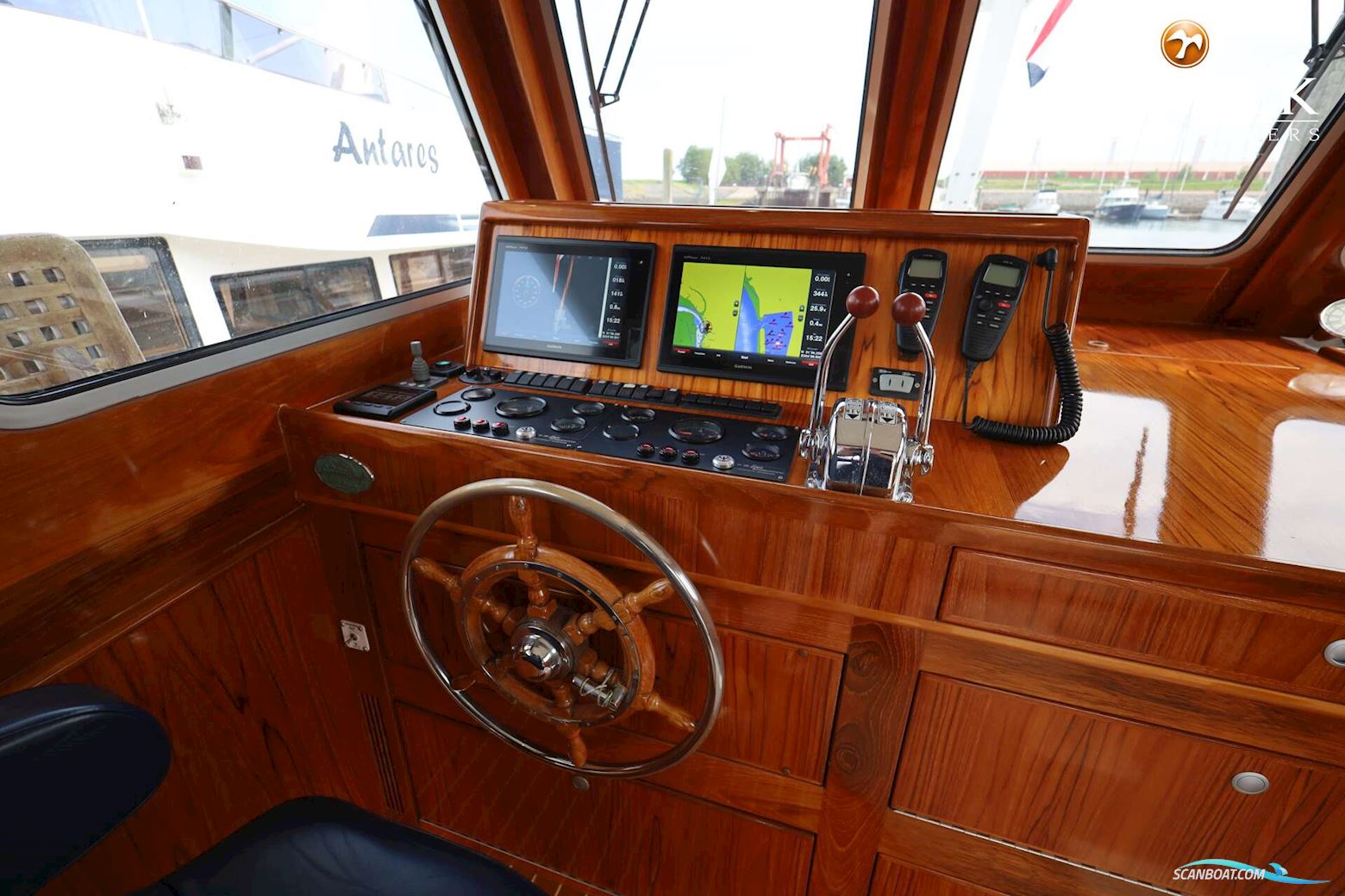 Super Van Craft 1570