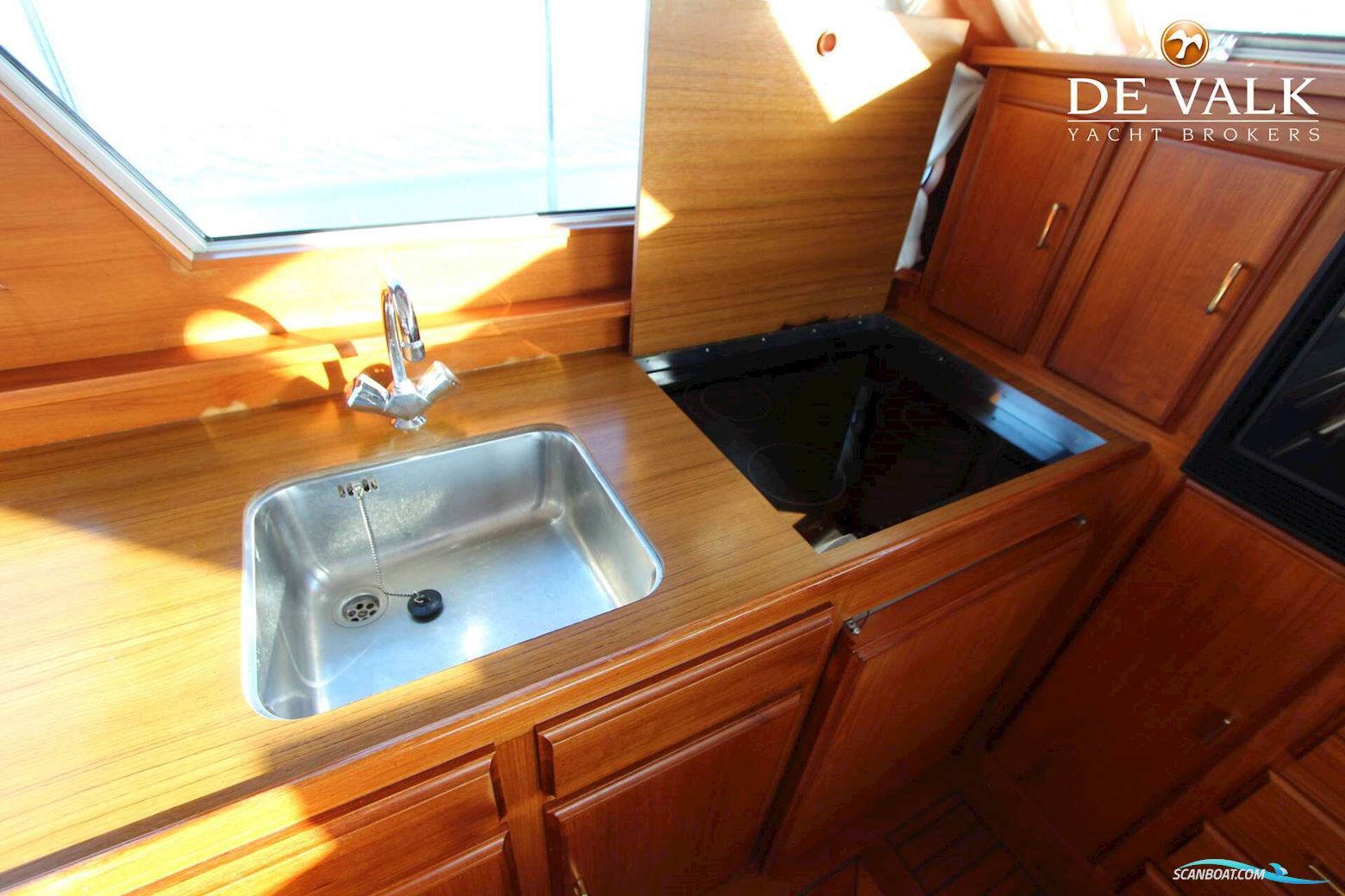 Super Van Craft 1570