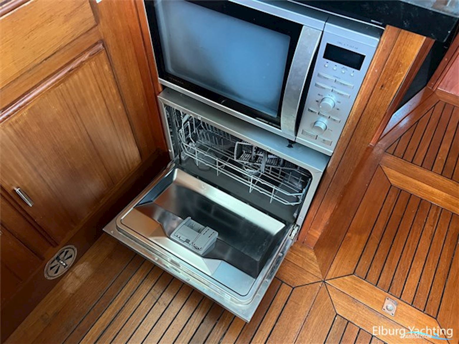 Super Van Craft 16.20