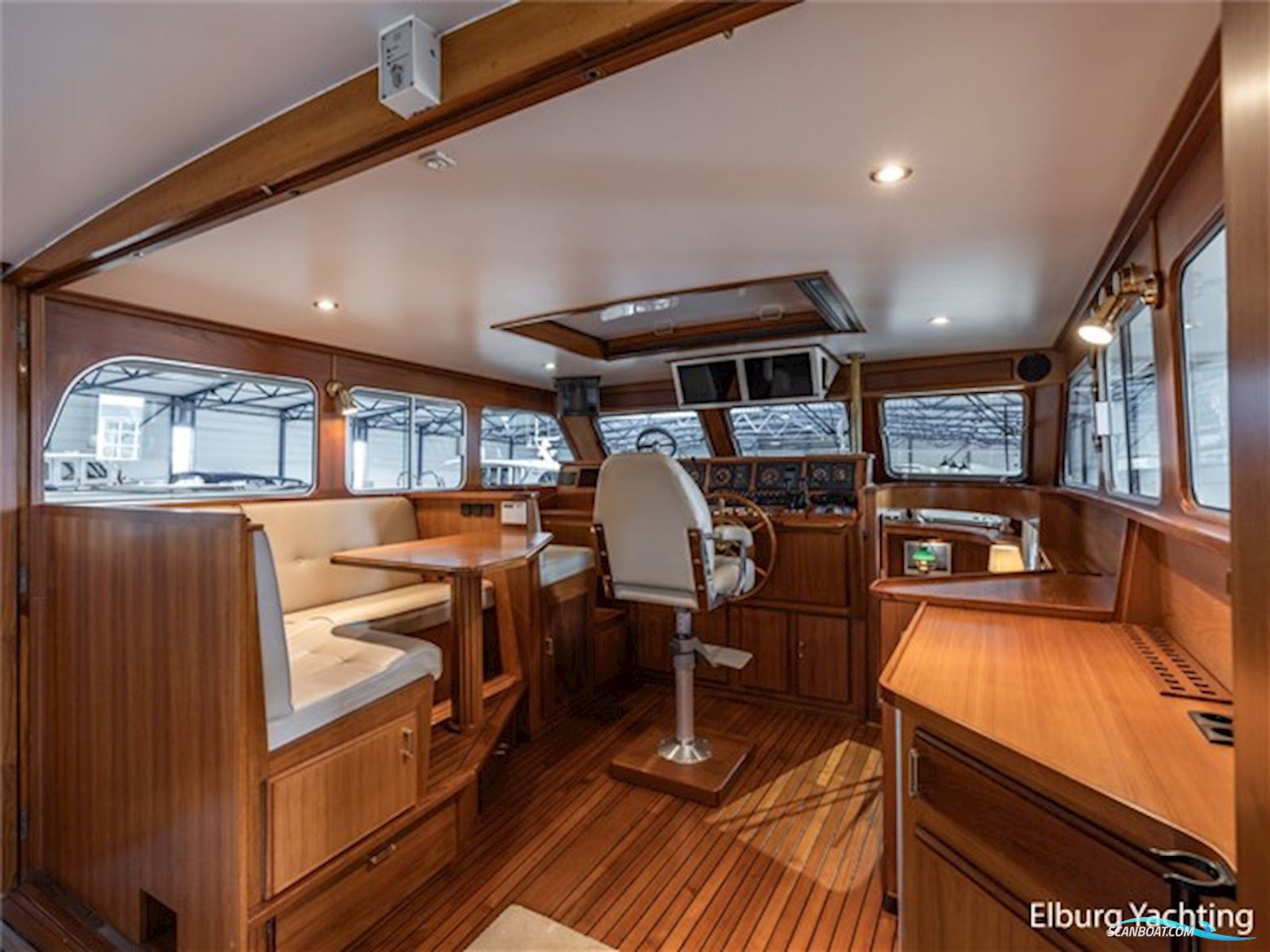 Super Van Craft 17.50 - VS - Stabilizers