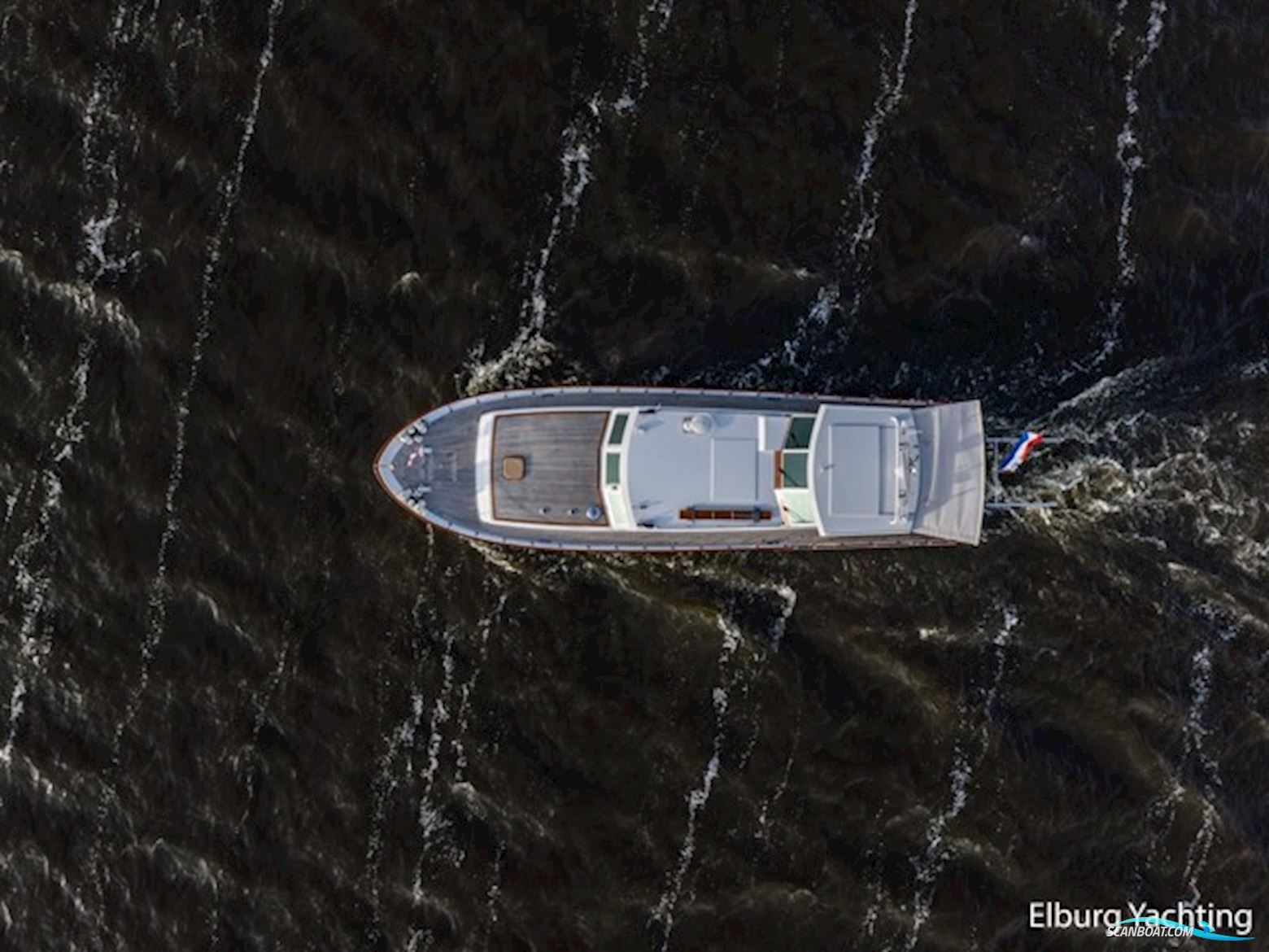 Super Van Craft 18.60 - Vast Stuurhuis