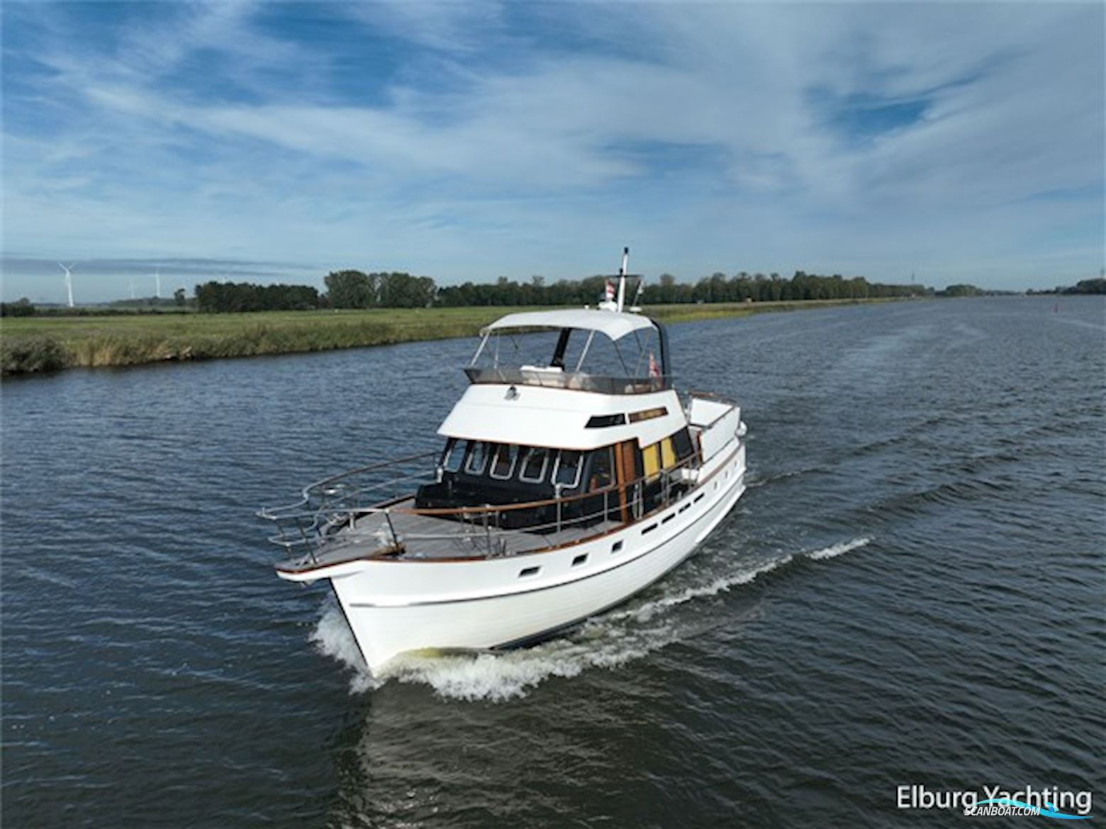 Tayana Trawler - Pieter Beeldsnijder