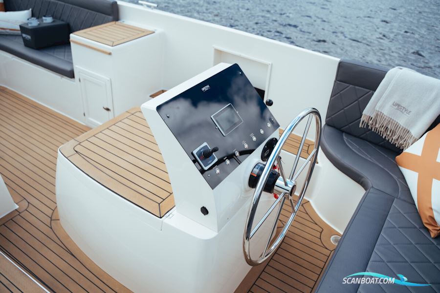 Tender Hybrid Lifestyle 777