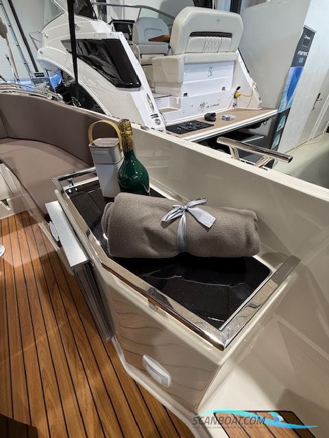 Tender Silveryacht 655 Nedsat