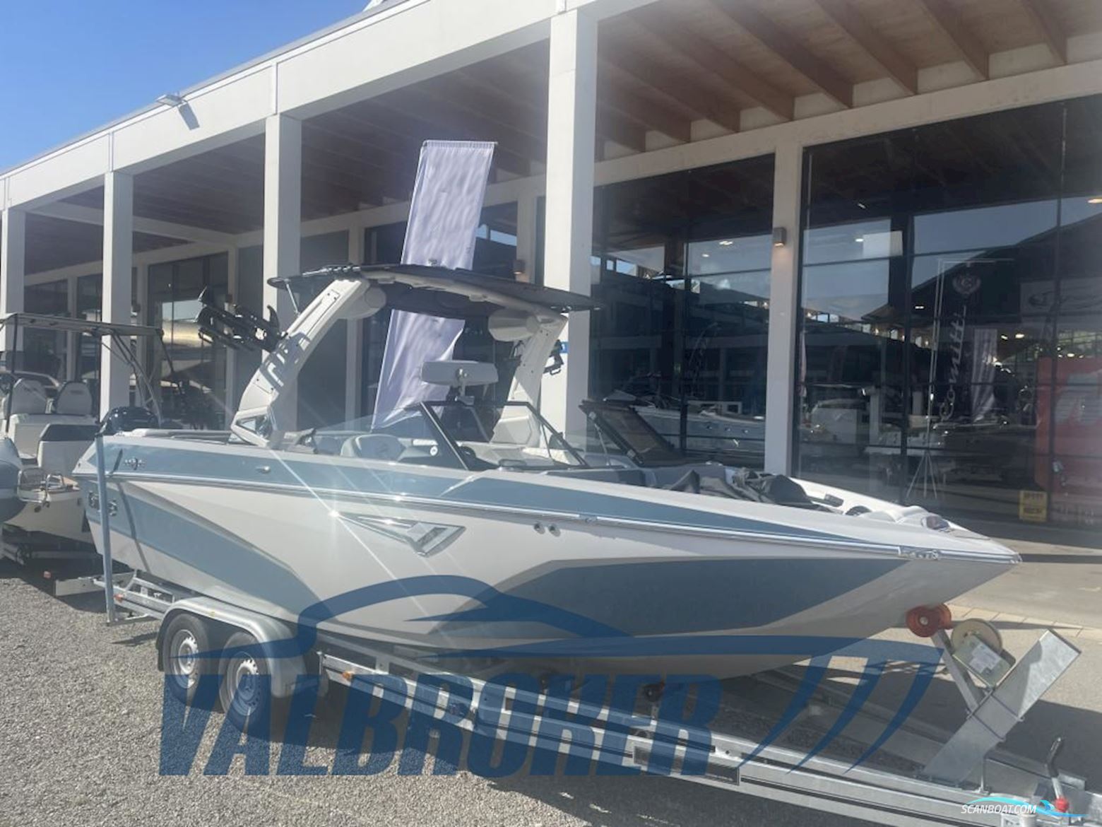 Tigé Z3 Wakesurf Motorbåd 2023, med Indmar Raptor 400 motor, Tyskland