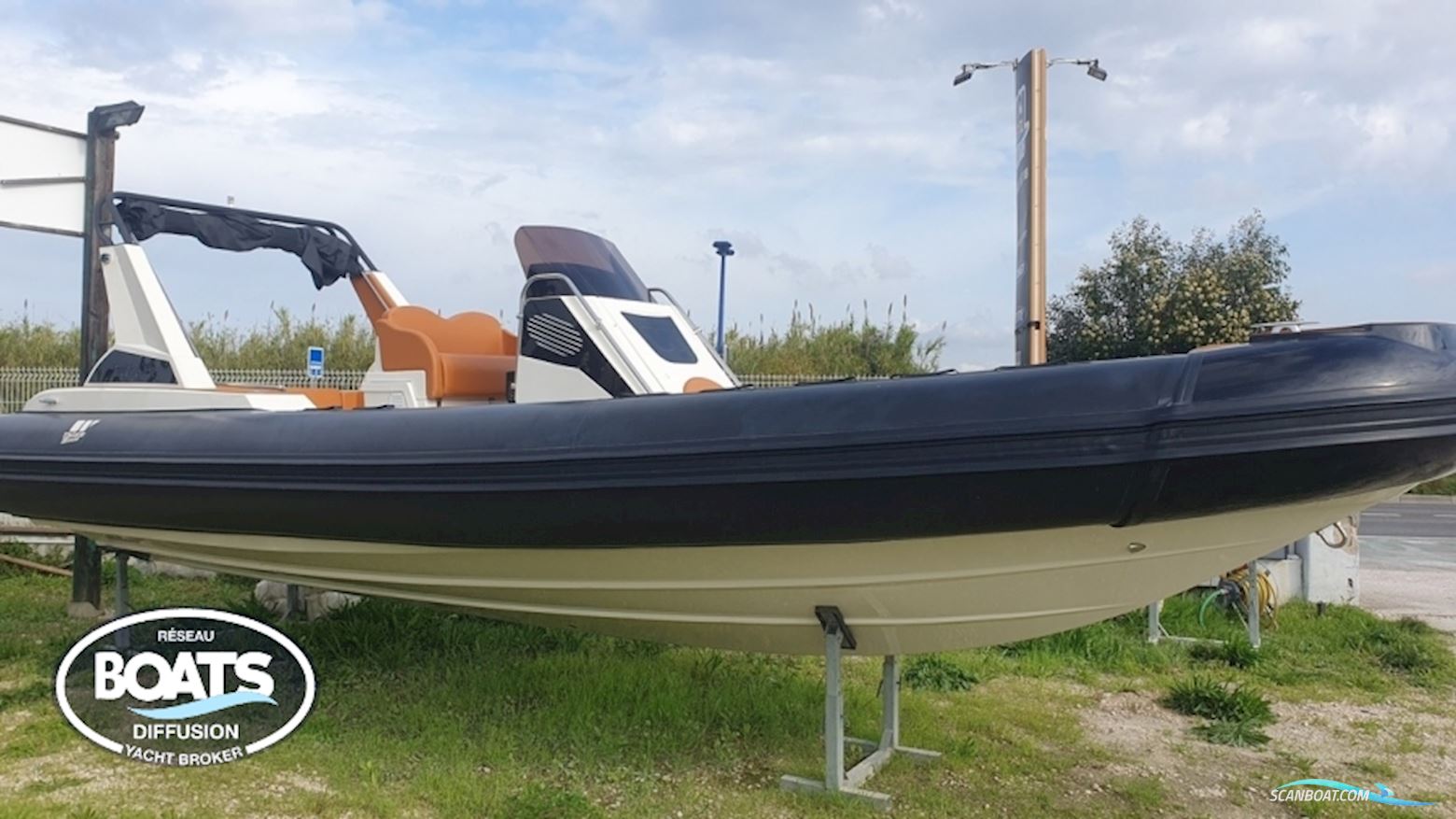 Tiger Marine 850 Top Line Motorbåd 2024, med Mercury motor, Frankrig