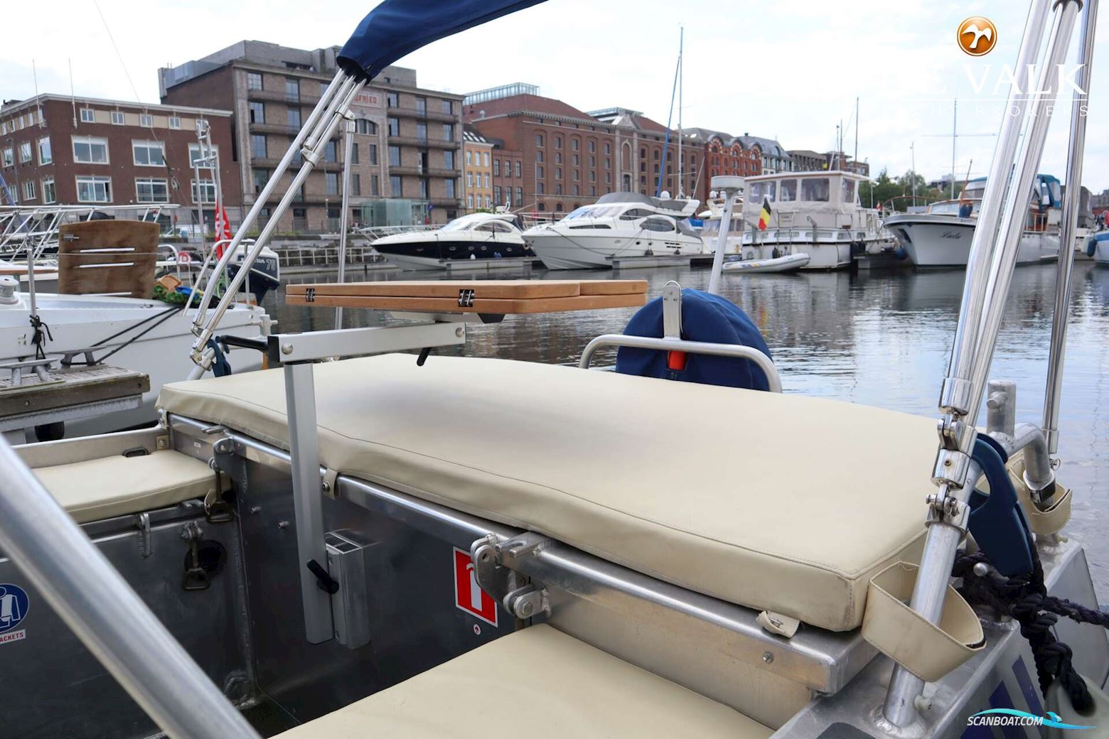 Tinn-Silver 600 Cabin