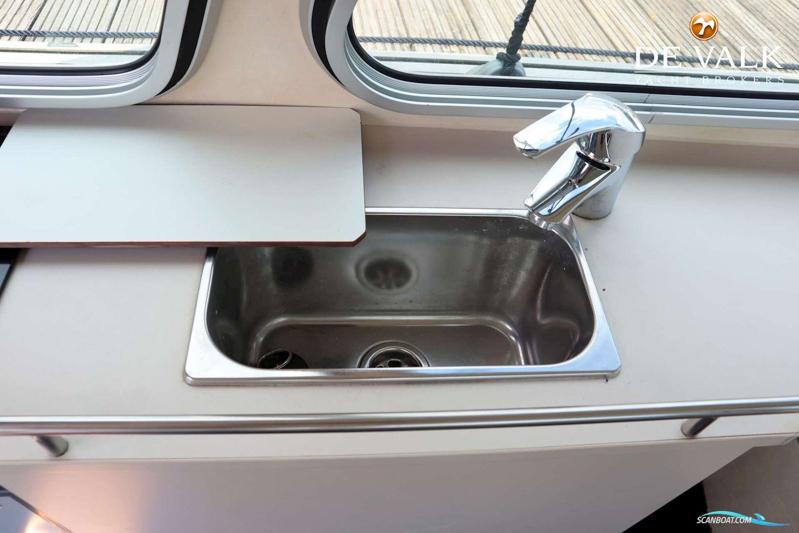 Tinn-Silver 600 Cabin