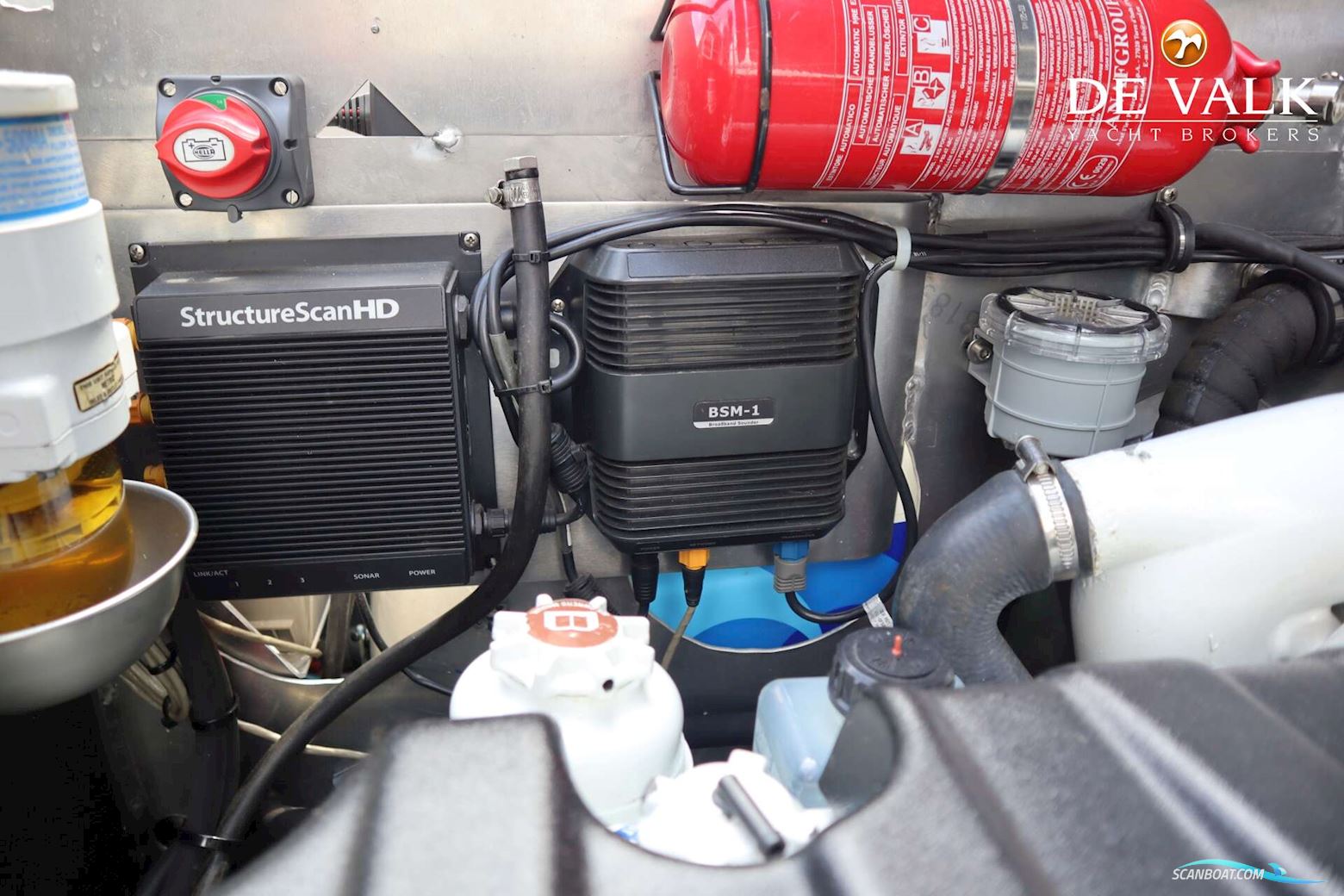 Tinn-Silver 600 Cabin