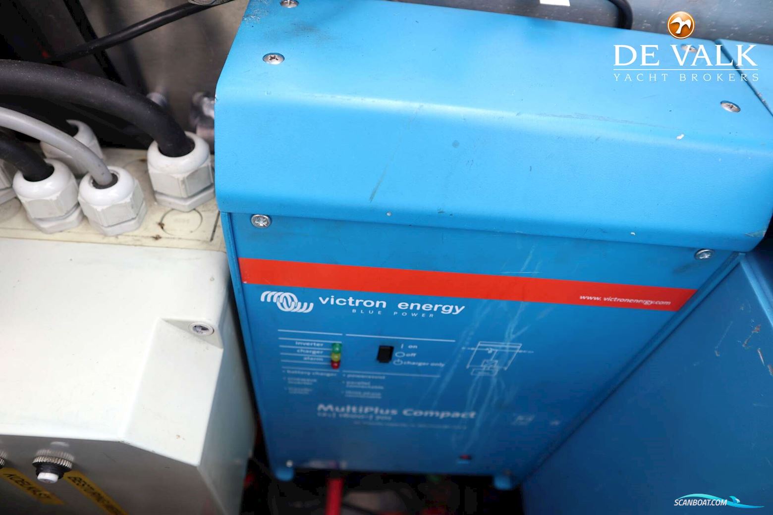 Tinn-Silver 600 Cabin