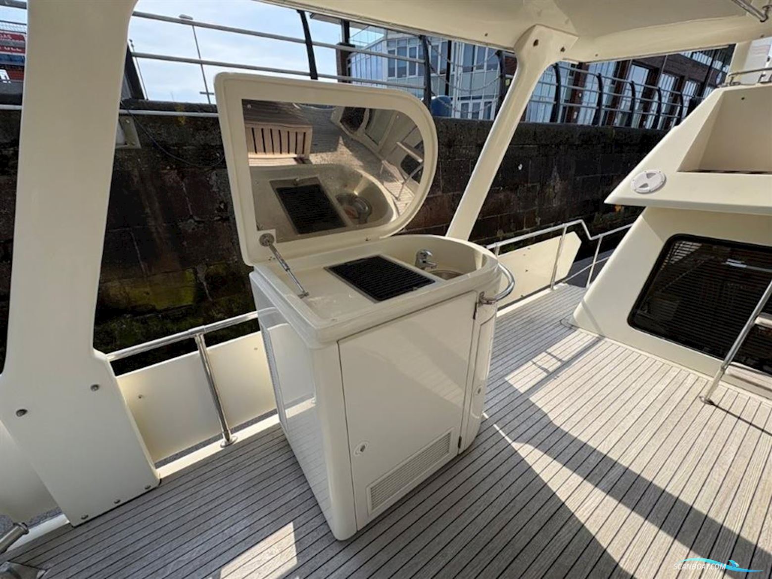 Trader  535 Signature