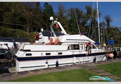 Trader 41 Motorbåd 1982, med Ford  Watermota motor, England