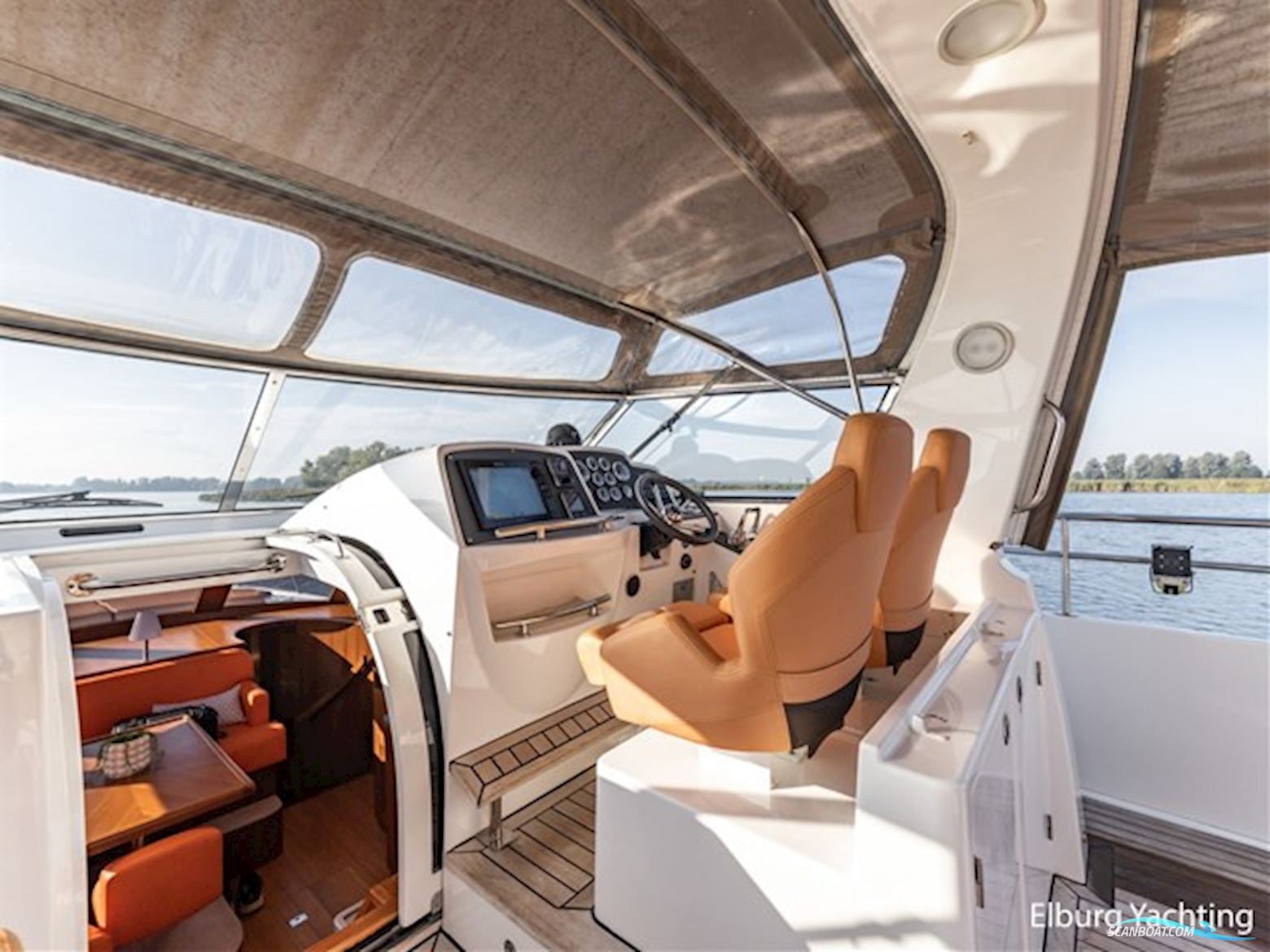 Trader 42 - Cabrio