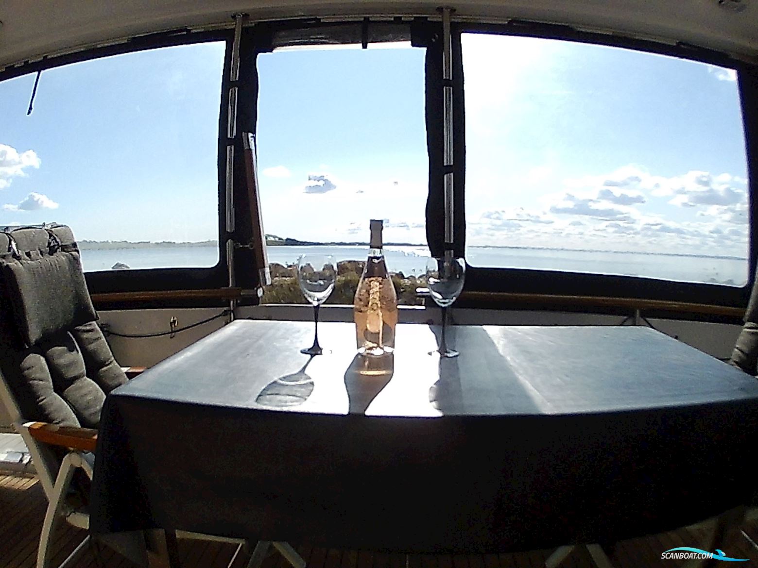 Tradewind 43 Sundeck