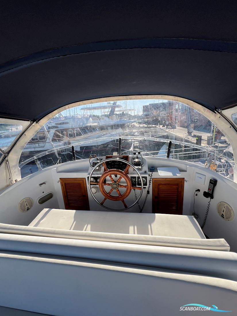 Trawler Sedan 41 Europe 