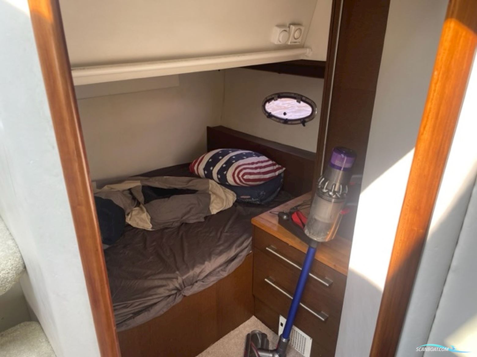 Trojan Carver 44 Express