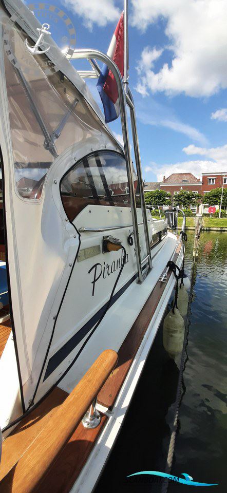 Trojan Yacht 25 Express