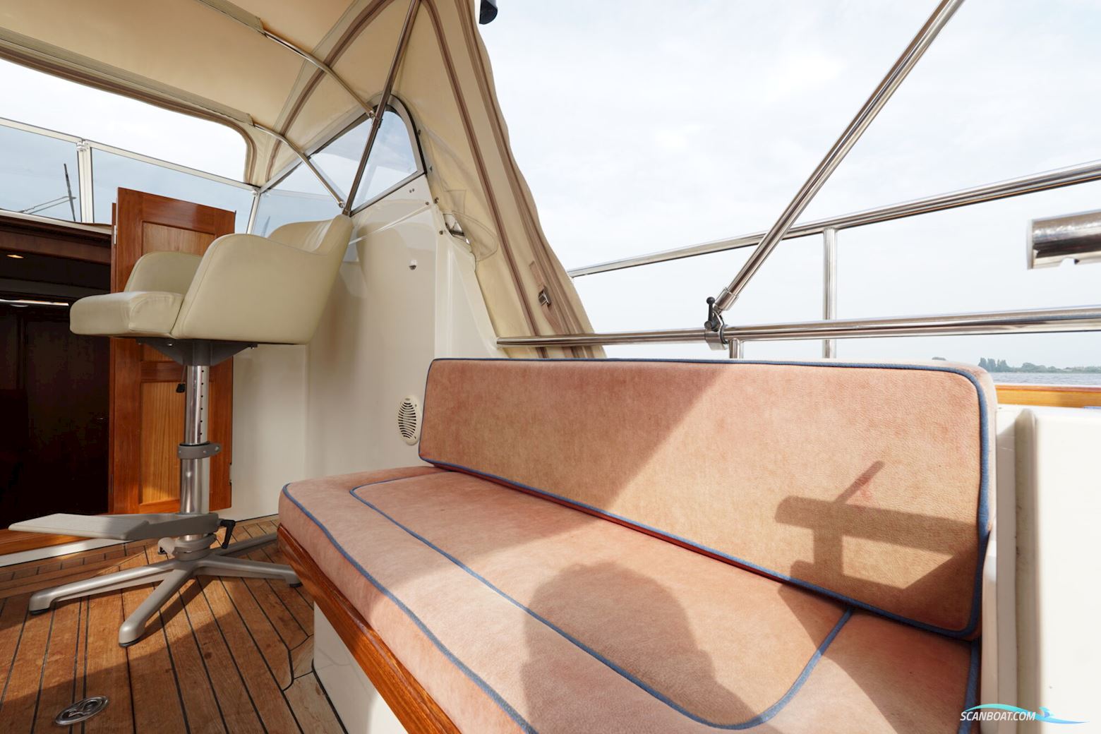 Tryvia 1100 OK Cabrio Spiegeldeur