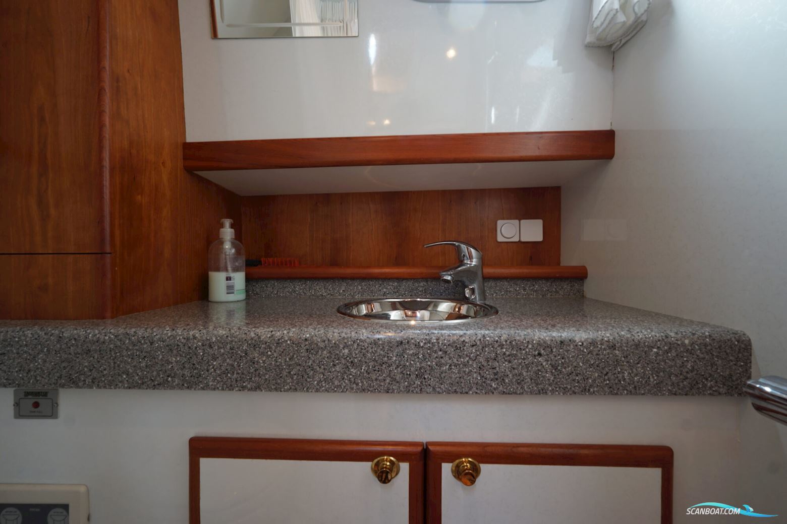 Tryvia 1100 OK Cabrio Spiegeldeur