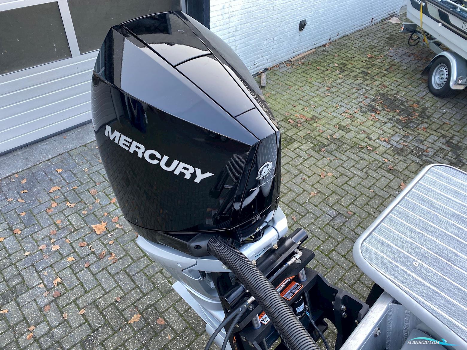 T.top Funcruiser 8.2 Verado 300 Pontoonboot