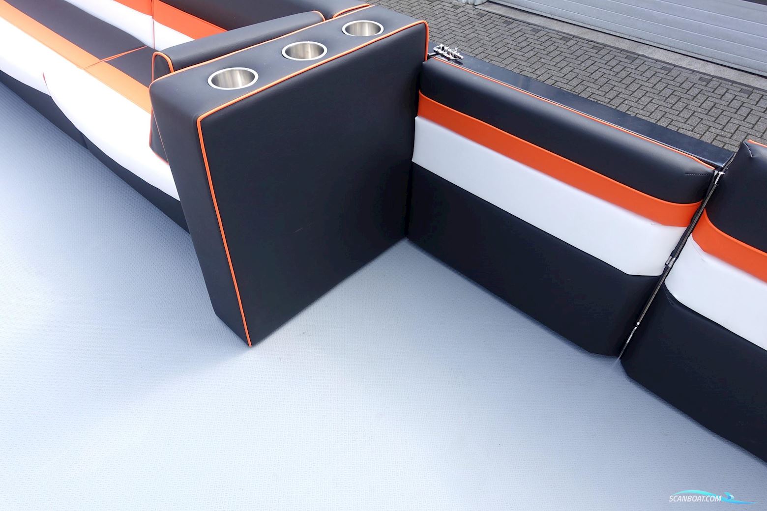 T.top Funcruiser 8.2 Verado 300 Pontoonboot