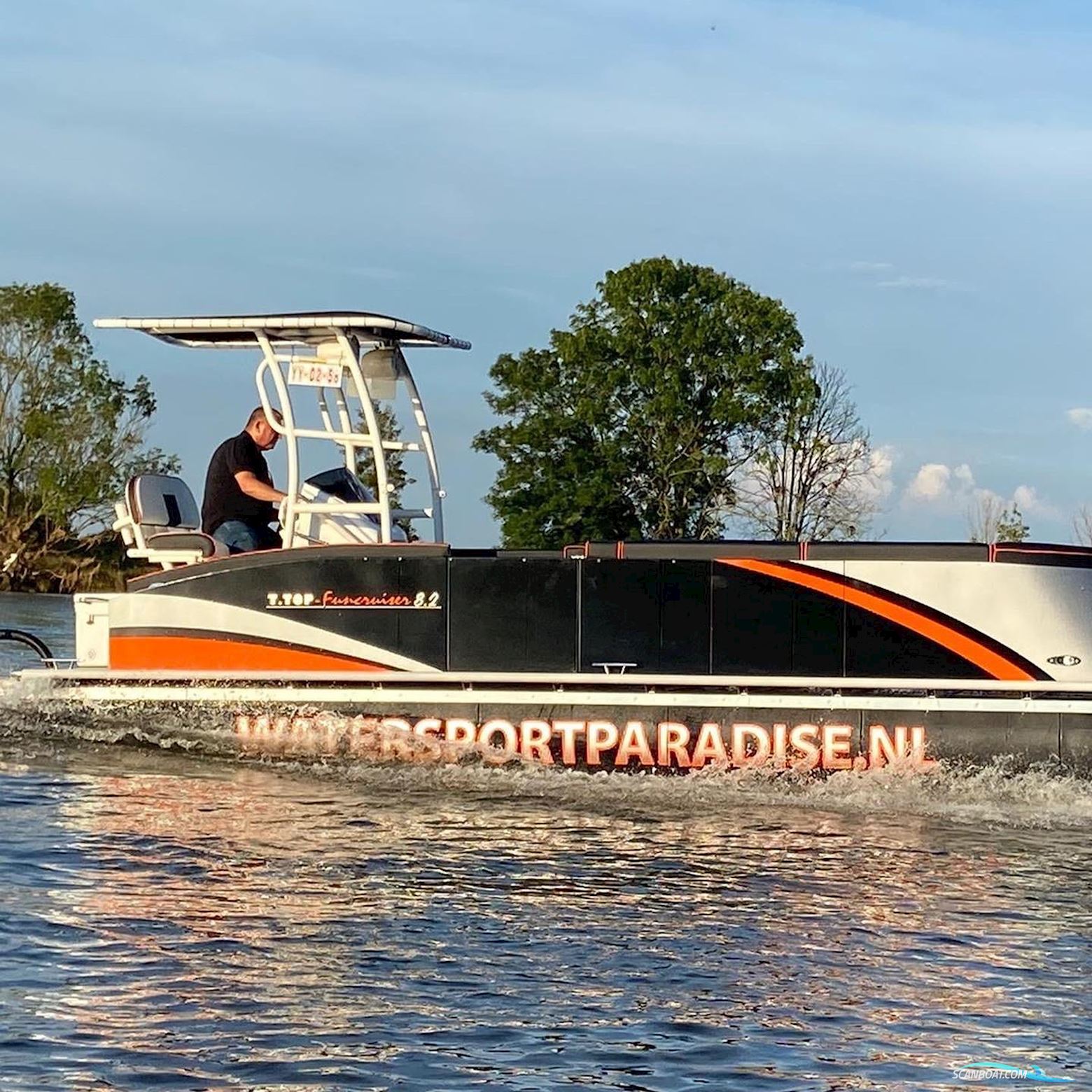 T.Top Funcruiser 8.2 Verado 300 Pontoonboot
