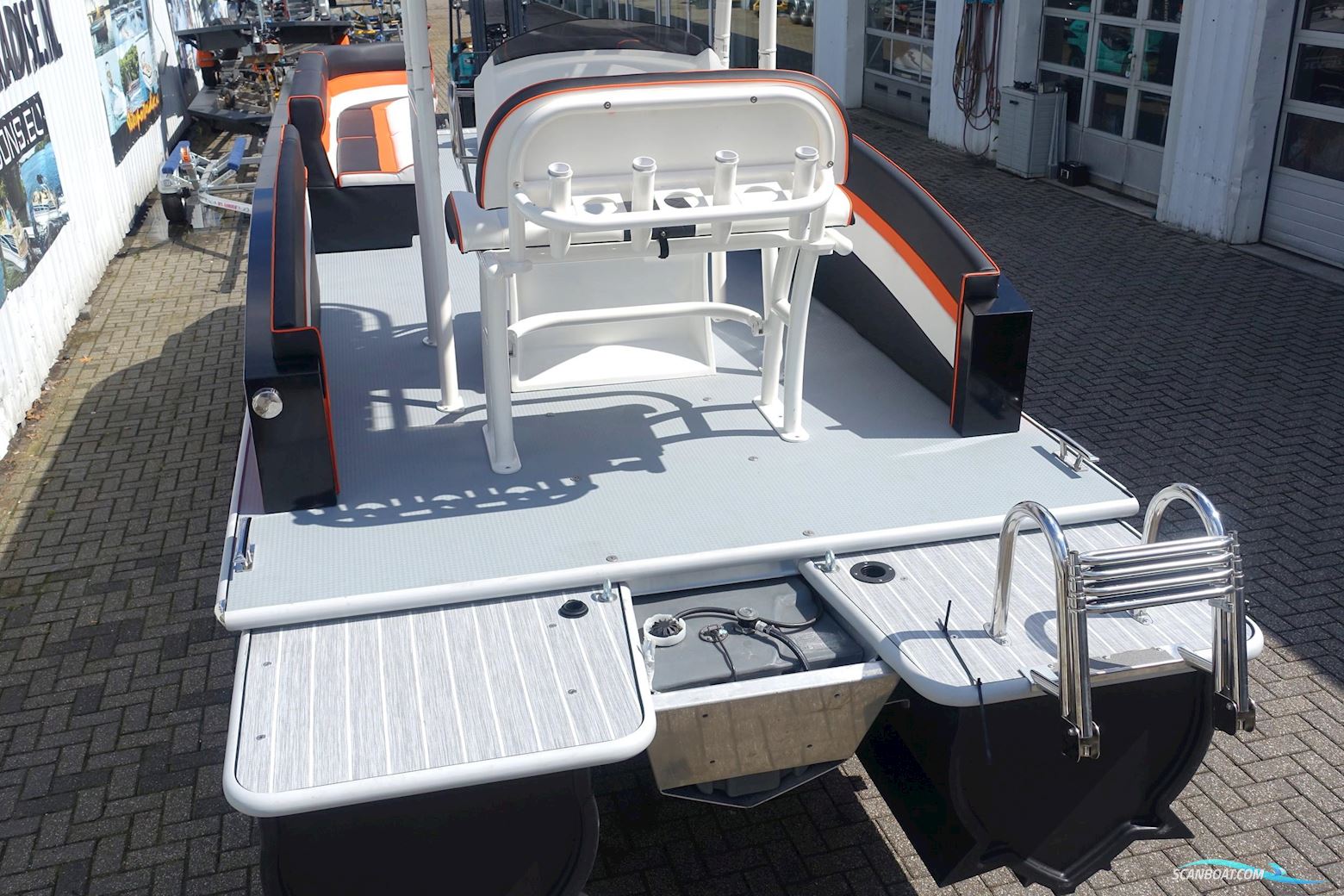 T.Top Funcruiser 8.2 Verado 300 Pontoonboot