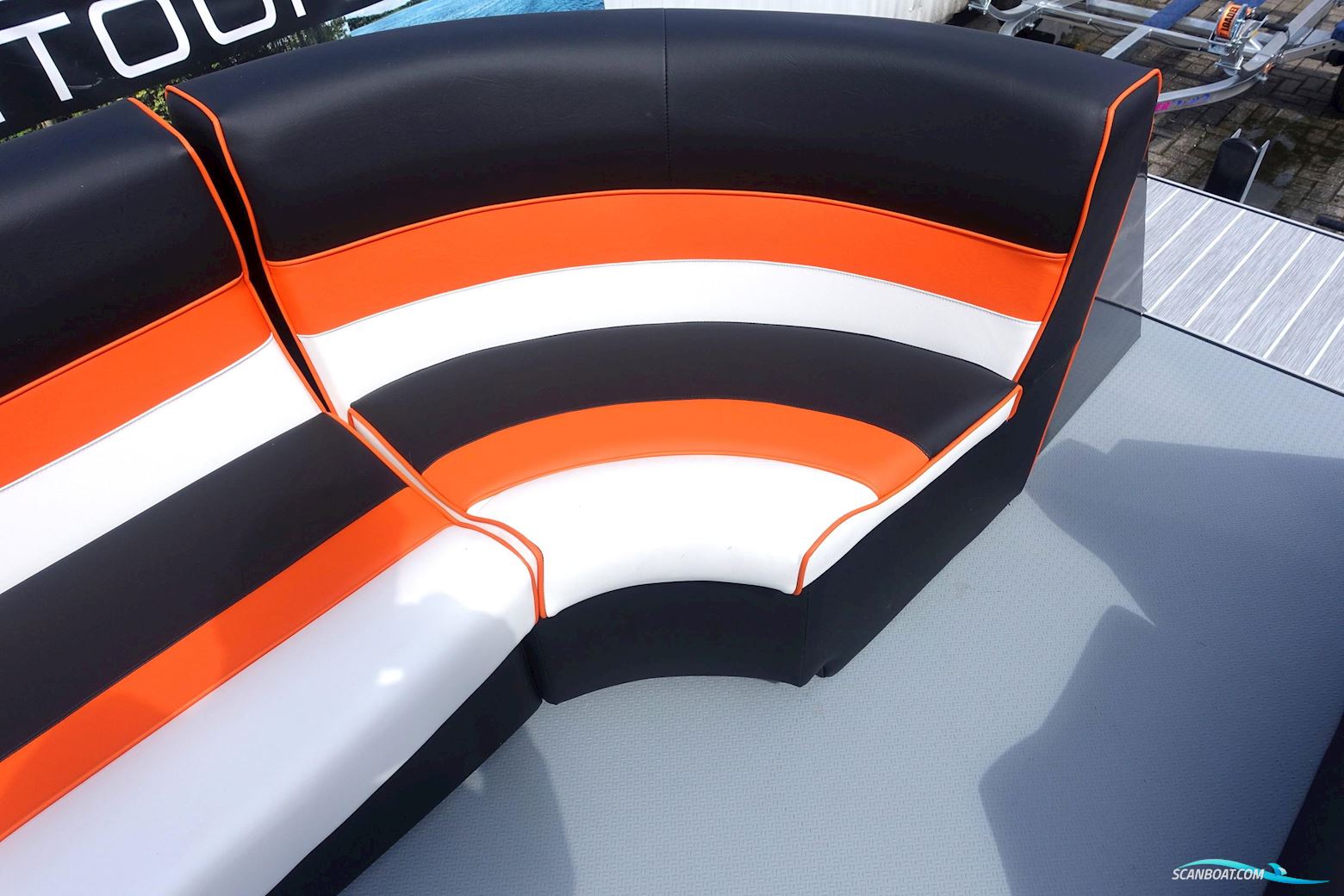 T.Top Funcruiser 8.2 Verado 300 Pontoonboot