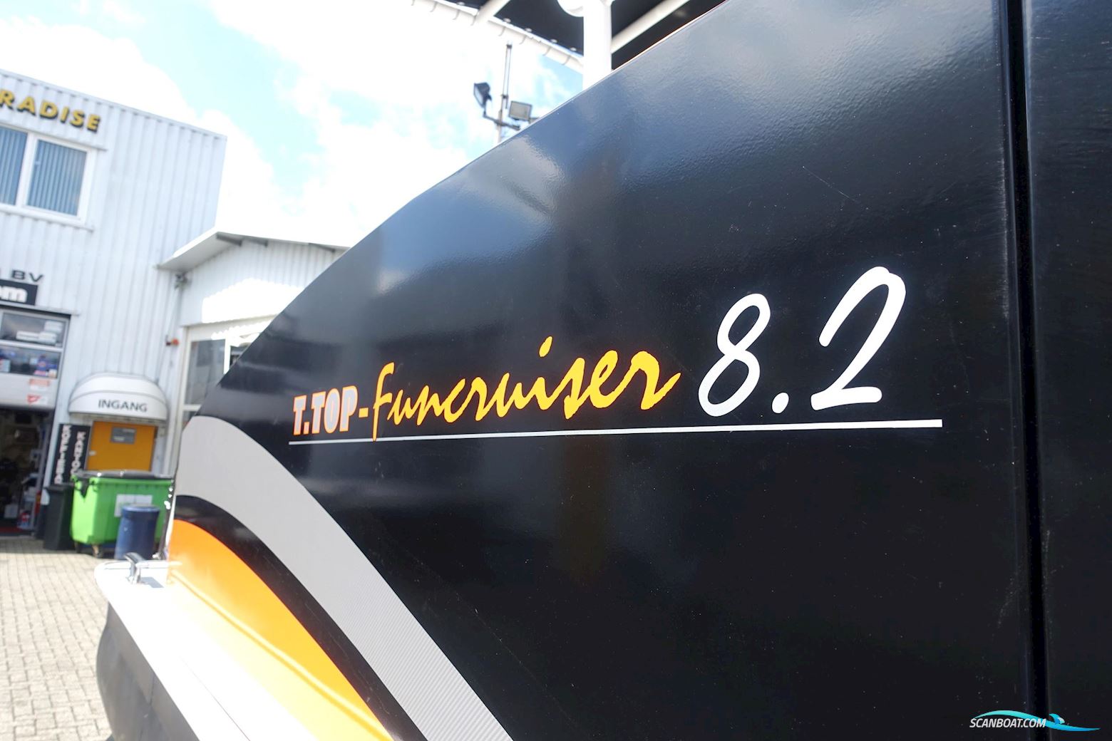 T.Top Funcruiser 8.2 Verado 300 Pontoonboot