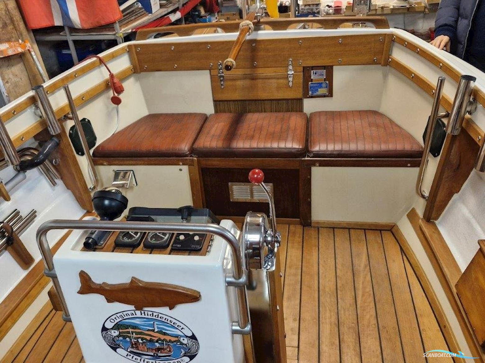 Tucker Boot Tucker Boat