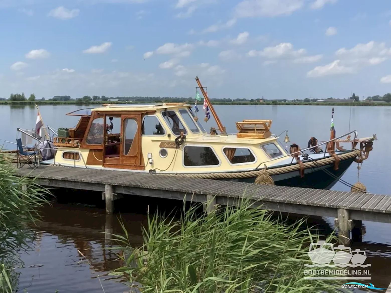 Tukkervlet 9.50 Motorbåd 1973, med Mercedes motor, Holland