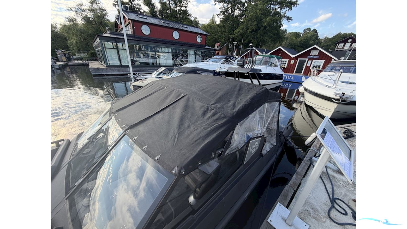 Ums Boats 805 DC