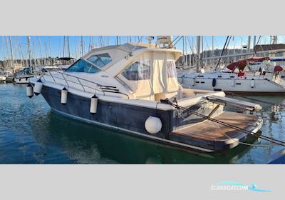 Uniesse 42 Motorbåd 2006, med Cummins Qsc 8.3 motor, Grækenland