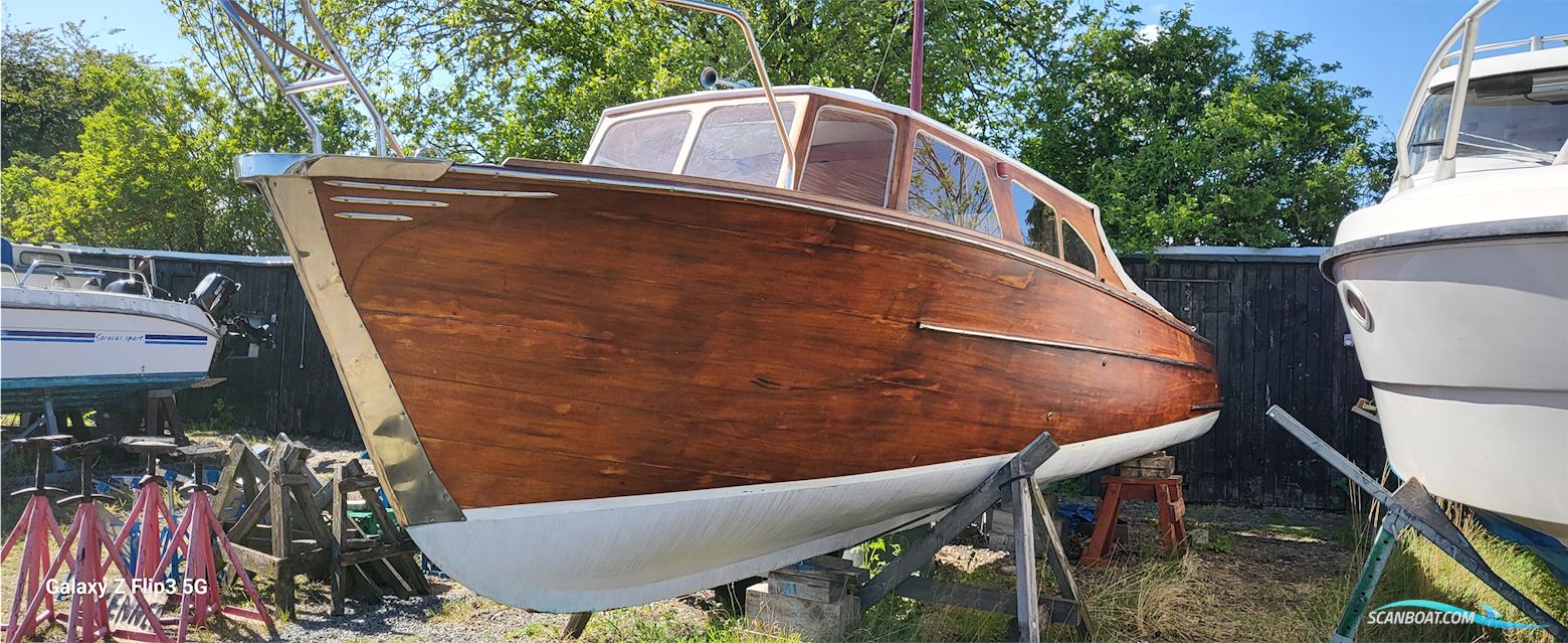 Unik Træbåd. Motorbåd 1965, med Volvo Penta motor, Danmark