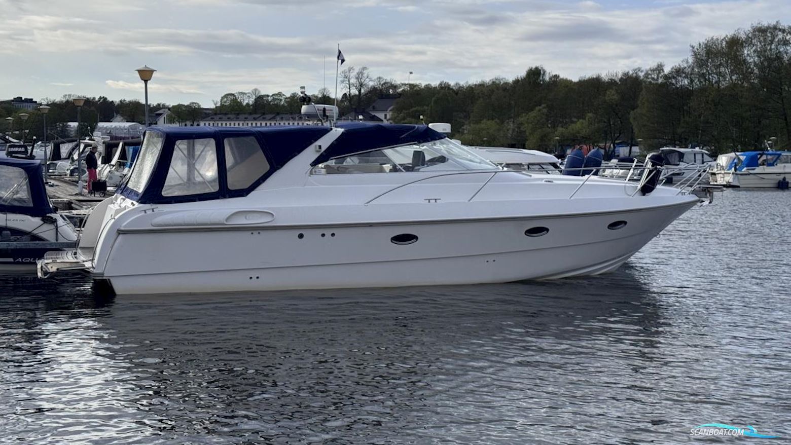 Unique 36 SC Motorbåd 1997, med 2 x Volvo Penta motor, Sverige