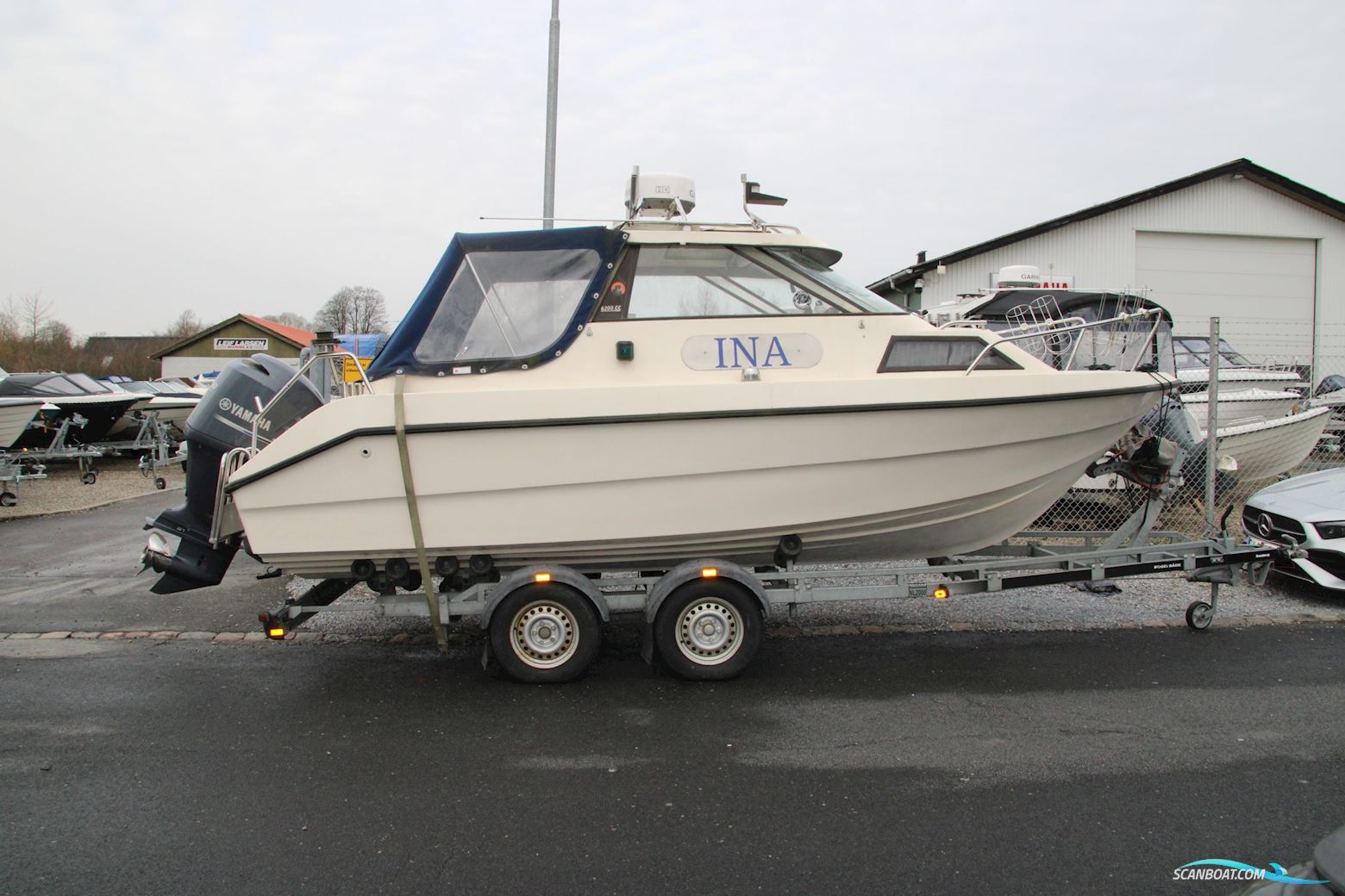 Uttern 6200 CC