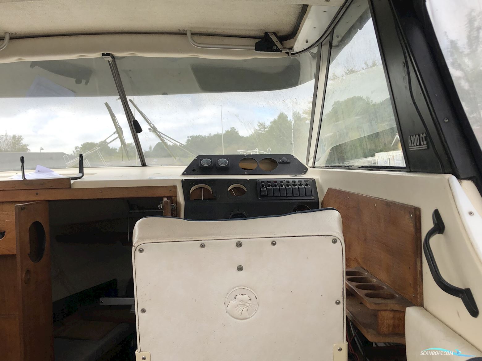 Uttern 6200 CC