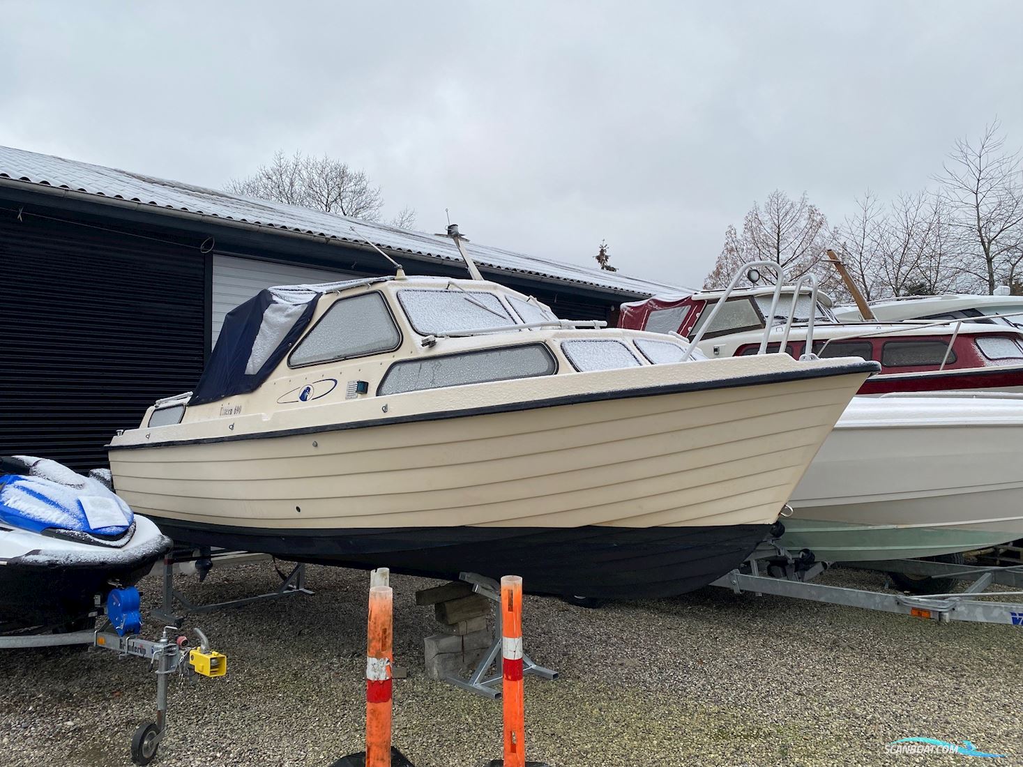 Uttern 690 Motorbåd 1990, med Yamaha F70Aetl motor, Danmark