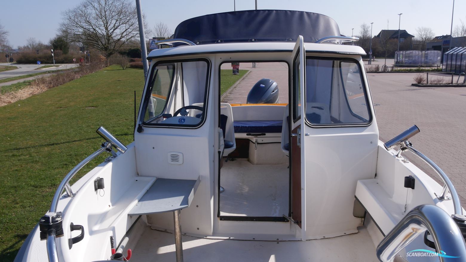 Uttern C56 - Kabinenboot-Version