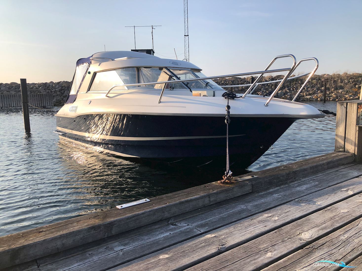 Uttern C66 Dti Motorbåd 2007, med Mercruiser 1,7l motor, Sverige