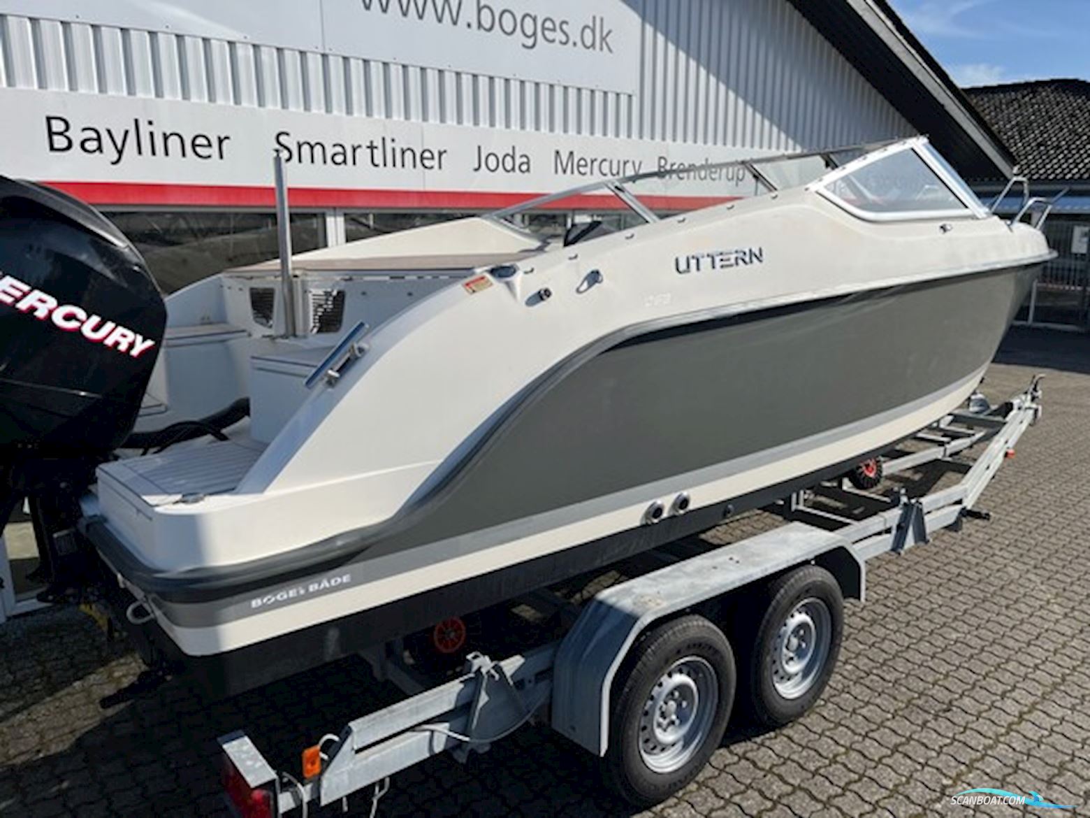 Uttern D62 Med F115 Mercury-Efi 4 Takt og Buggi Bådtrailer