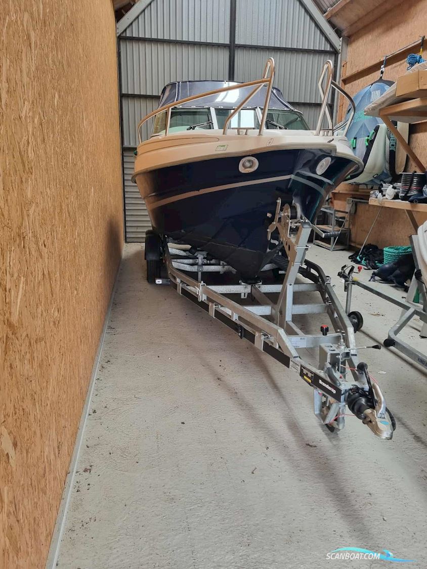 Uttern D68 Exclusive med trailer