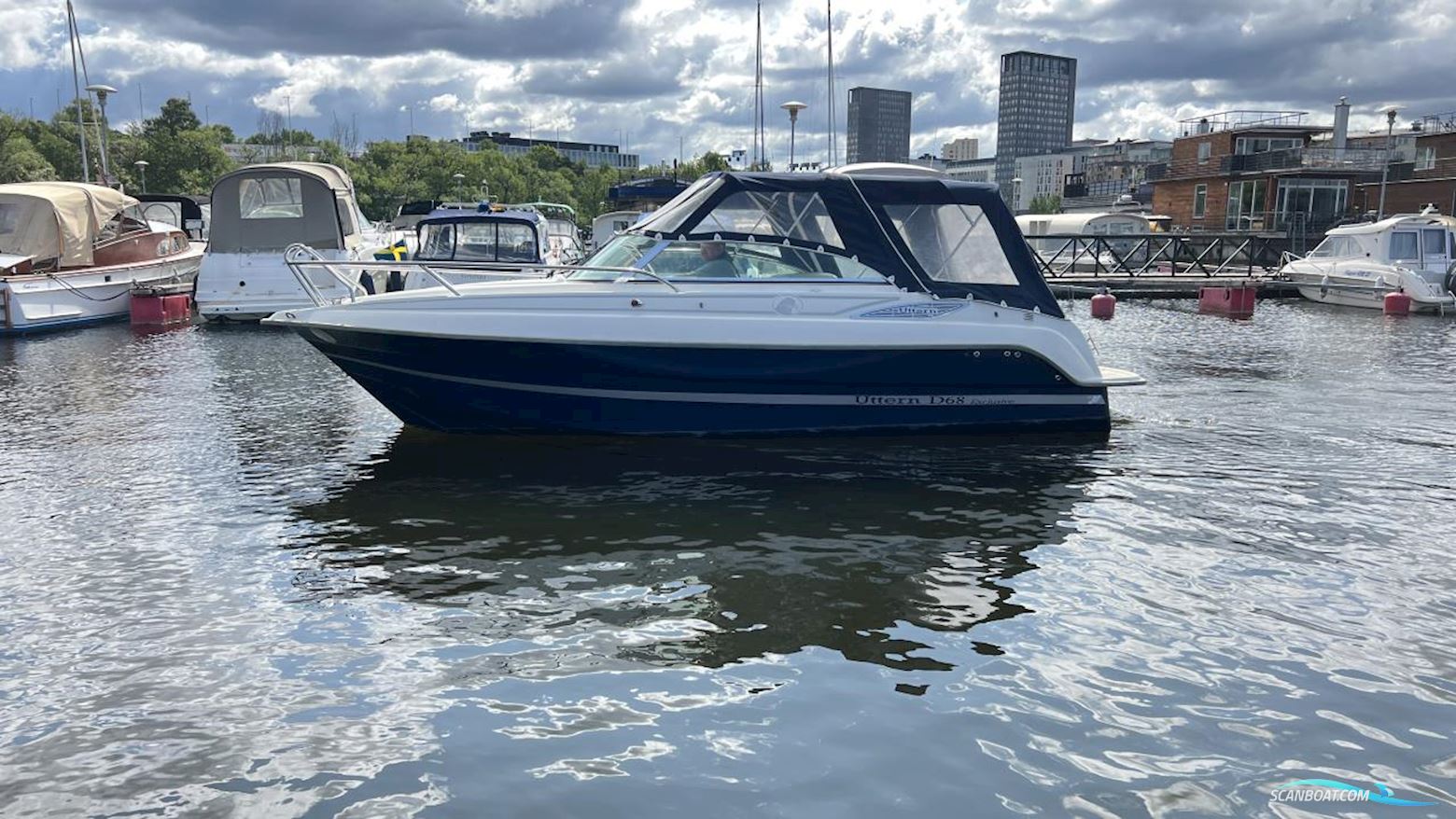 Uttern D68 Motorbåd 2006, med Mercruiser motor, Sverige