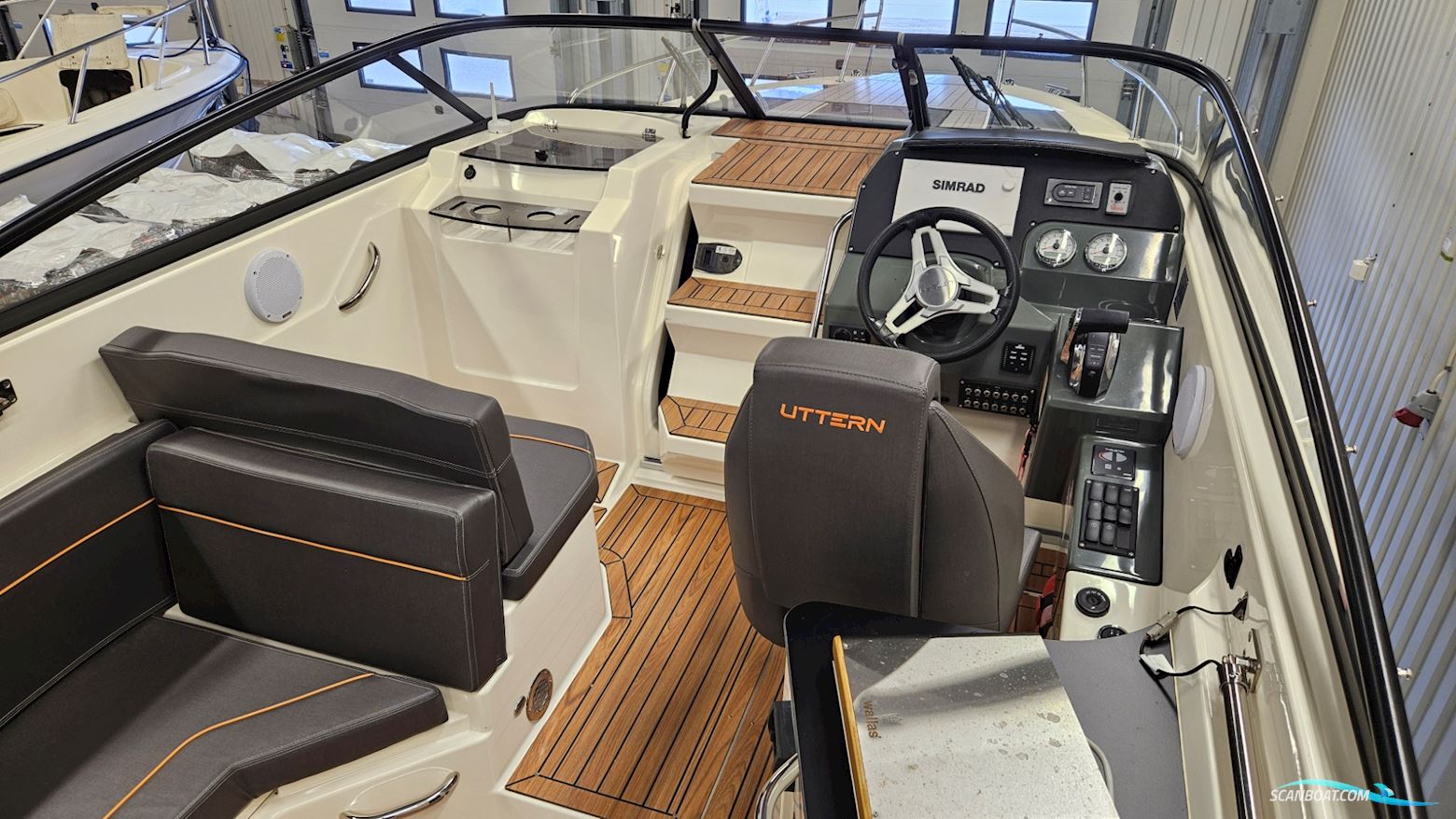 Uttern D77